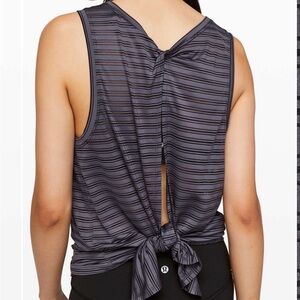 Lululemon Meet Halfway Tank Striped Moonwalk Sz 6